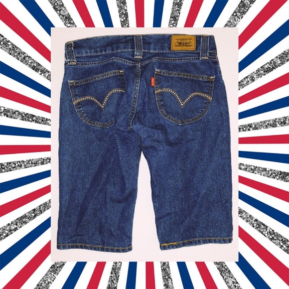Levi's Pants - ⬇️$15 Levis dark wash  jean  shorts sz 7